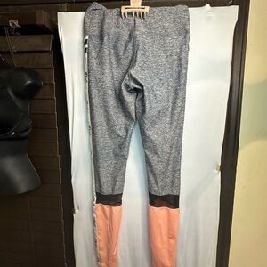PINK Victoria's Secret Gray Heather & Peach Colorblock Kids Leggings